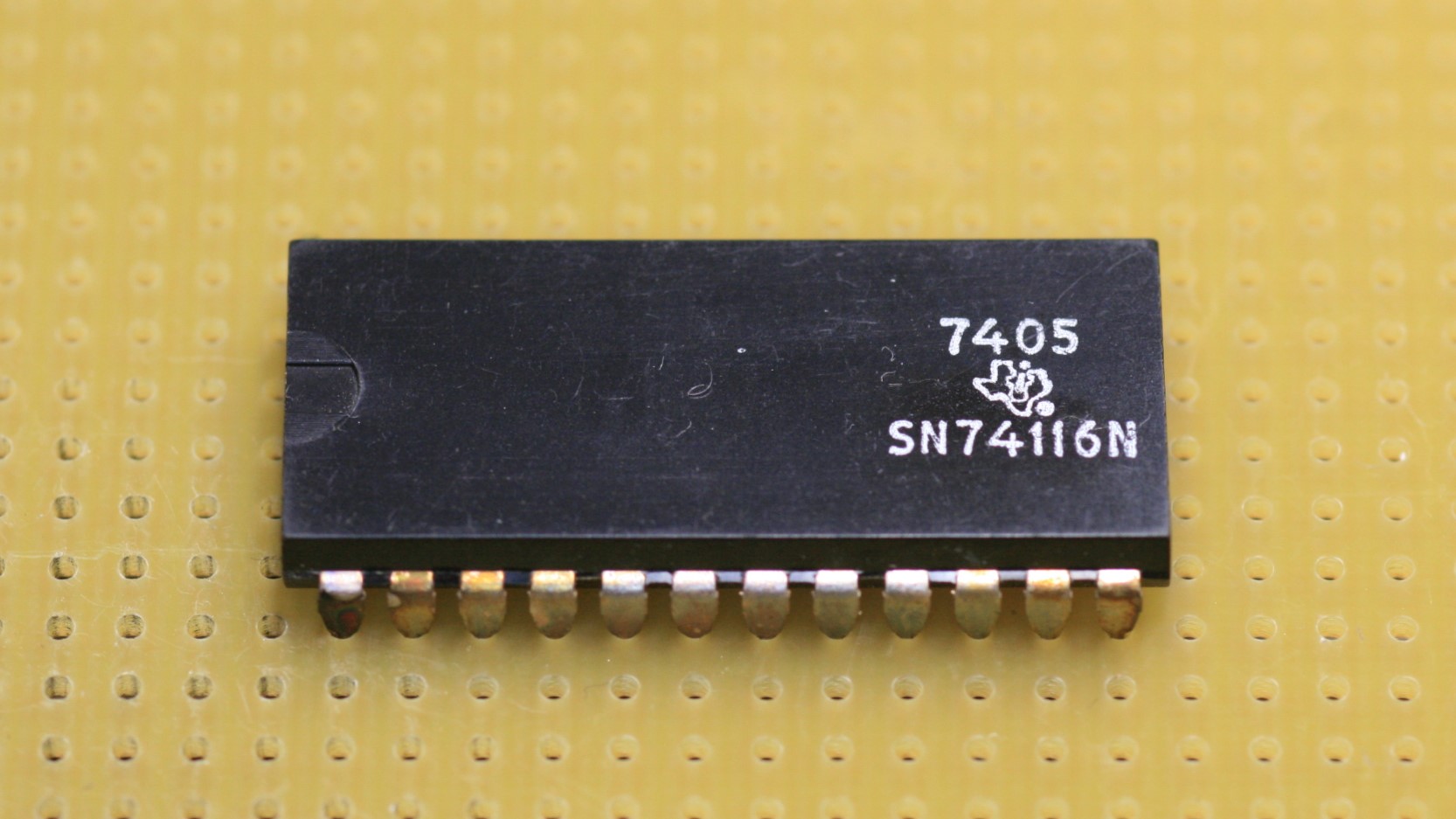 SN74116